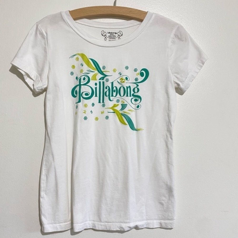 Billabong white babydoll short sleeve tee shirt